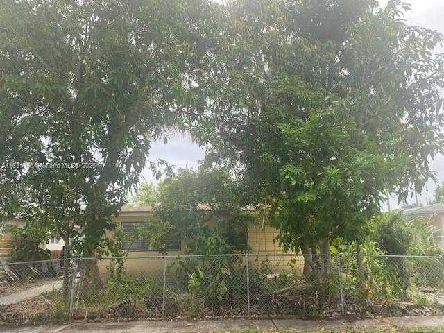 Small Image of 1990 NORTH EAST 168 ST, North Miami Beach Number 7