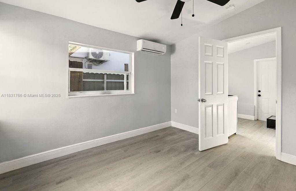 Small Image of 3633 SOUTH WEST 12TH CT #3, Fort Lauderdale Number 12