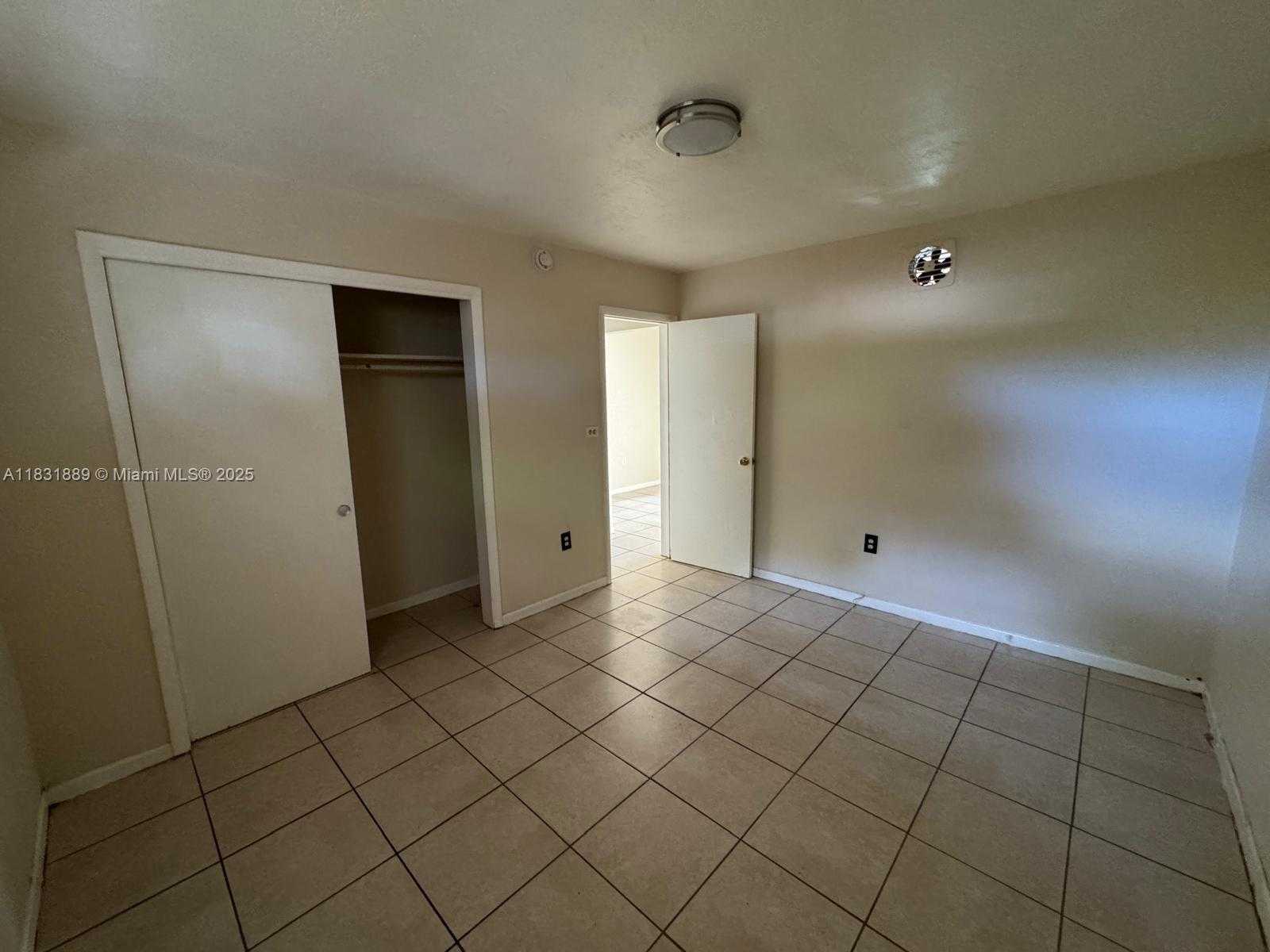 Small Image of 151 NORTH WEST 164TH ST, Miami Number 22