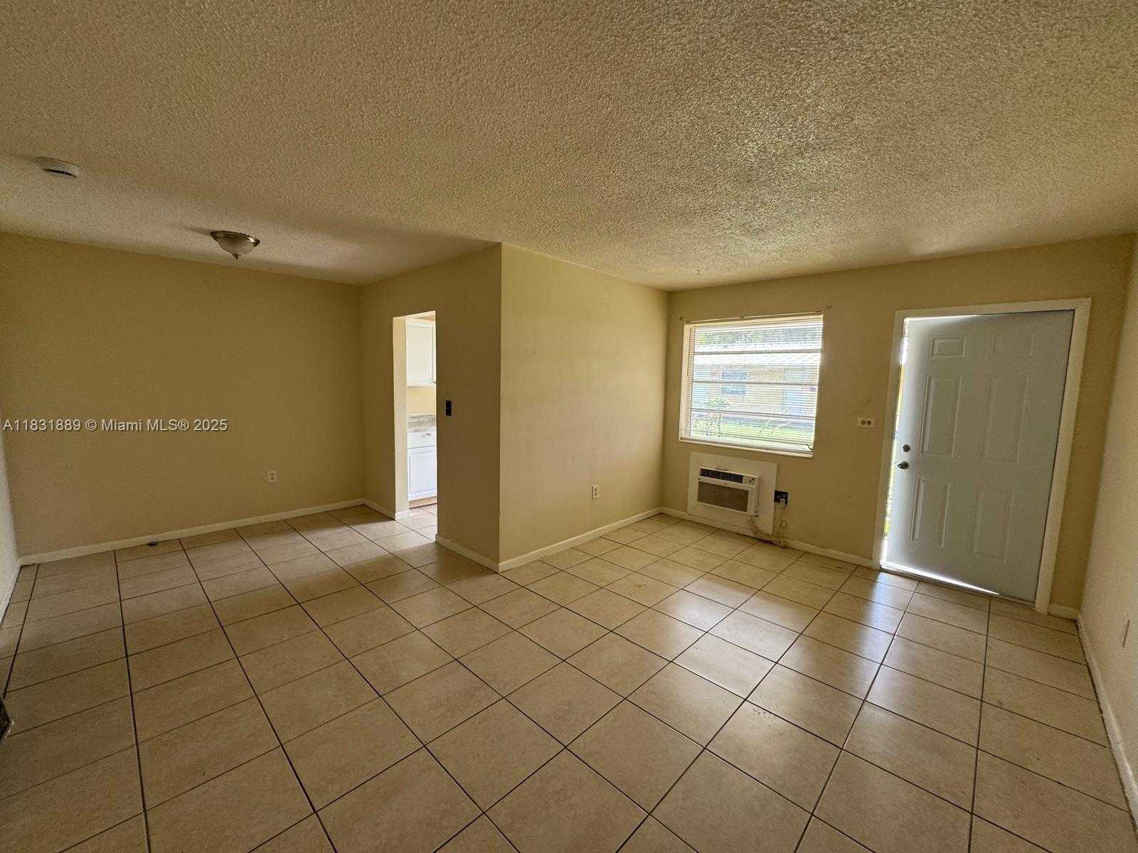 Small Image of 151 NORTH WEST 164TH ST, Miami Number 26