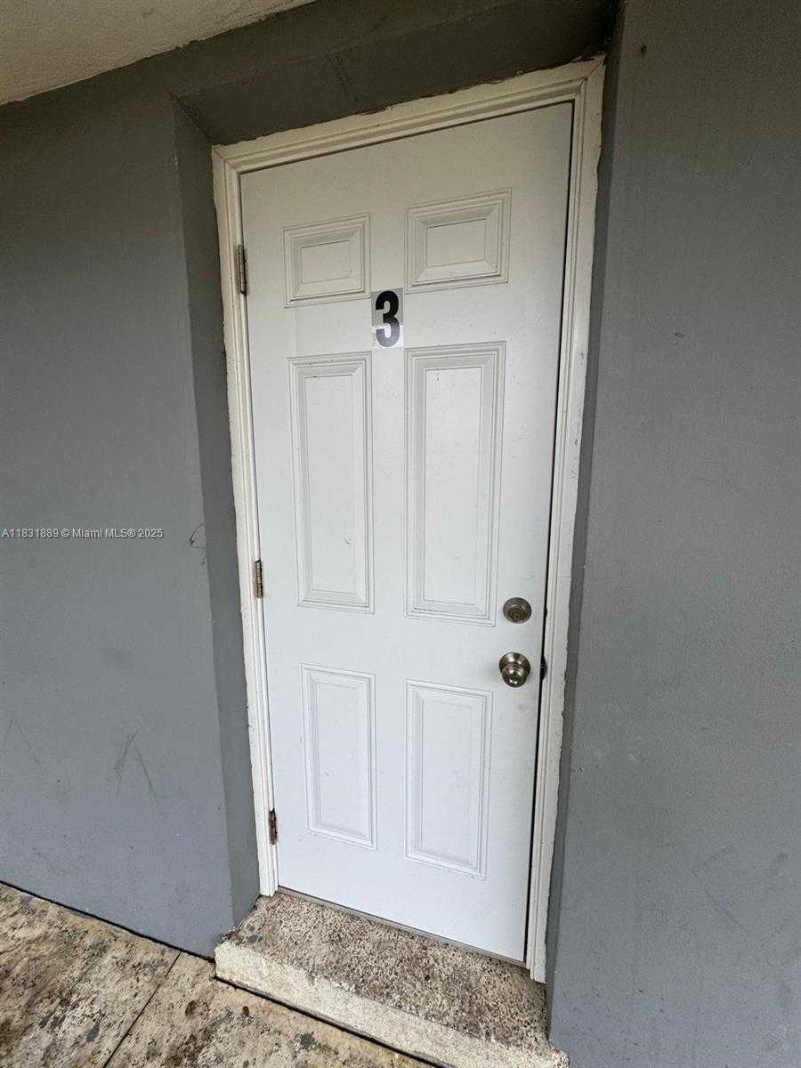 Small Image of 151 NORTH WEST 164TH ST, Miami Number 52