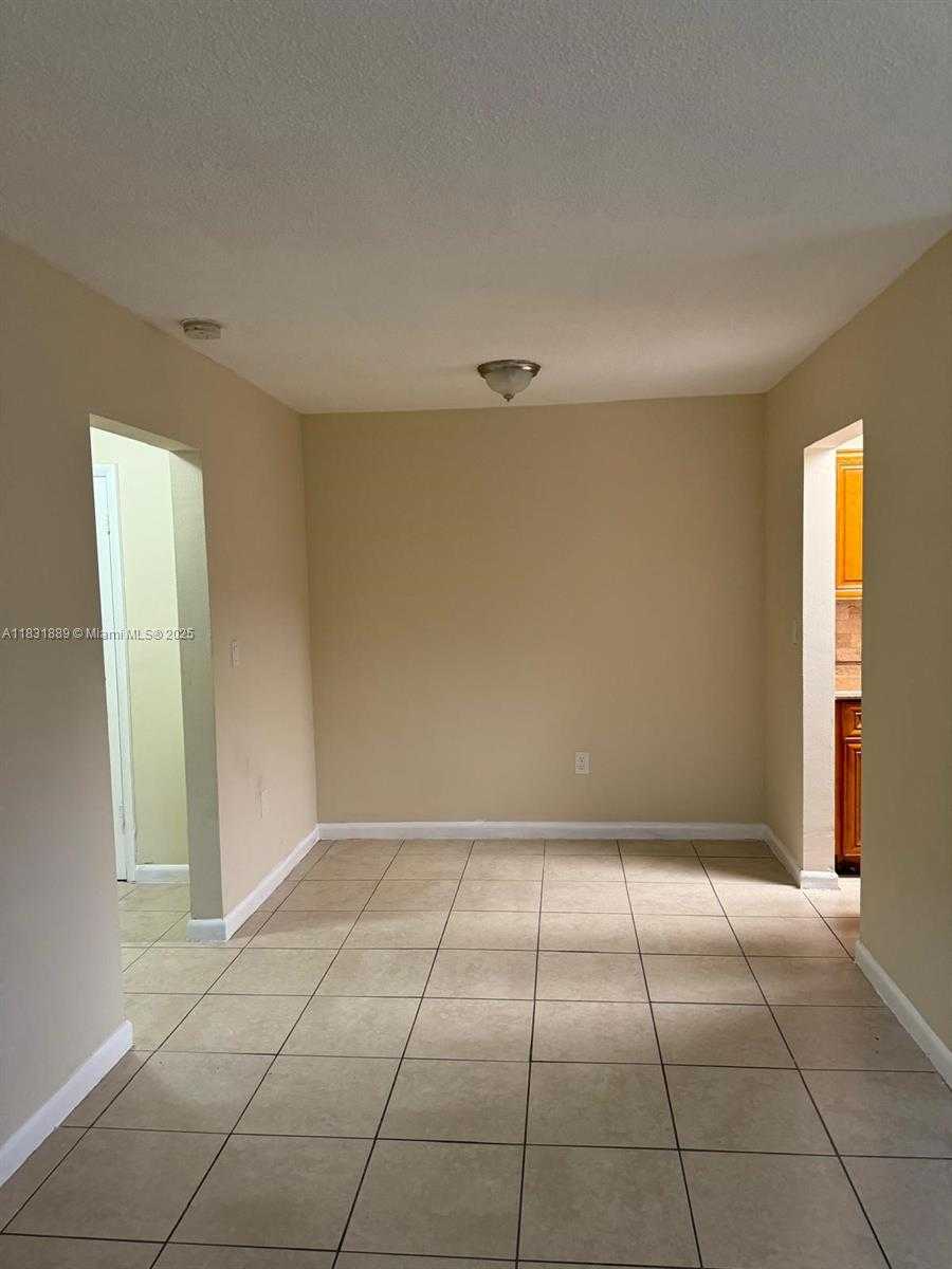 Small Image of 151 NORTH WEST 164TH ST, Miami Number 66