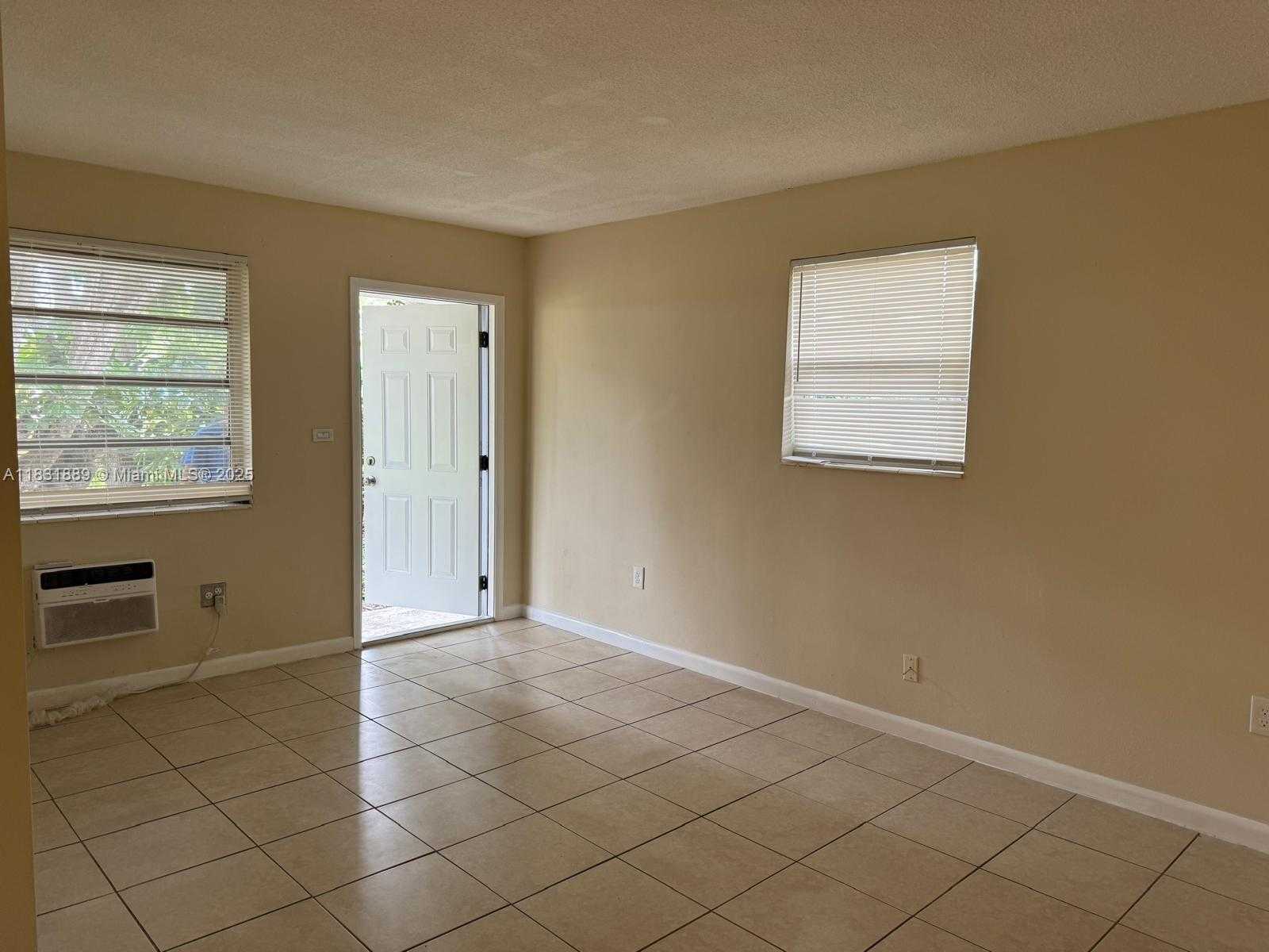Small Image of 151 NORTH WEST 164TH ST, Miami Number 71