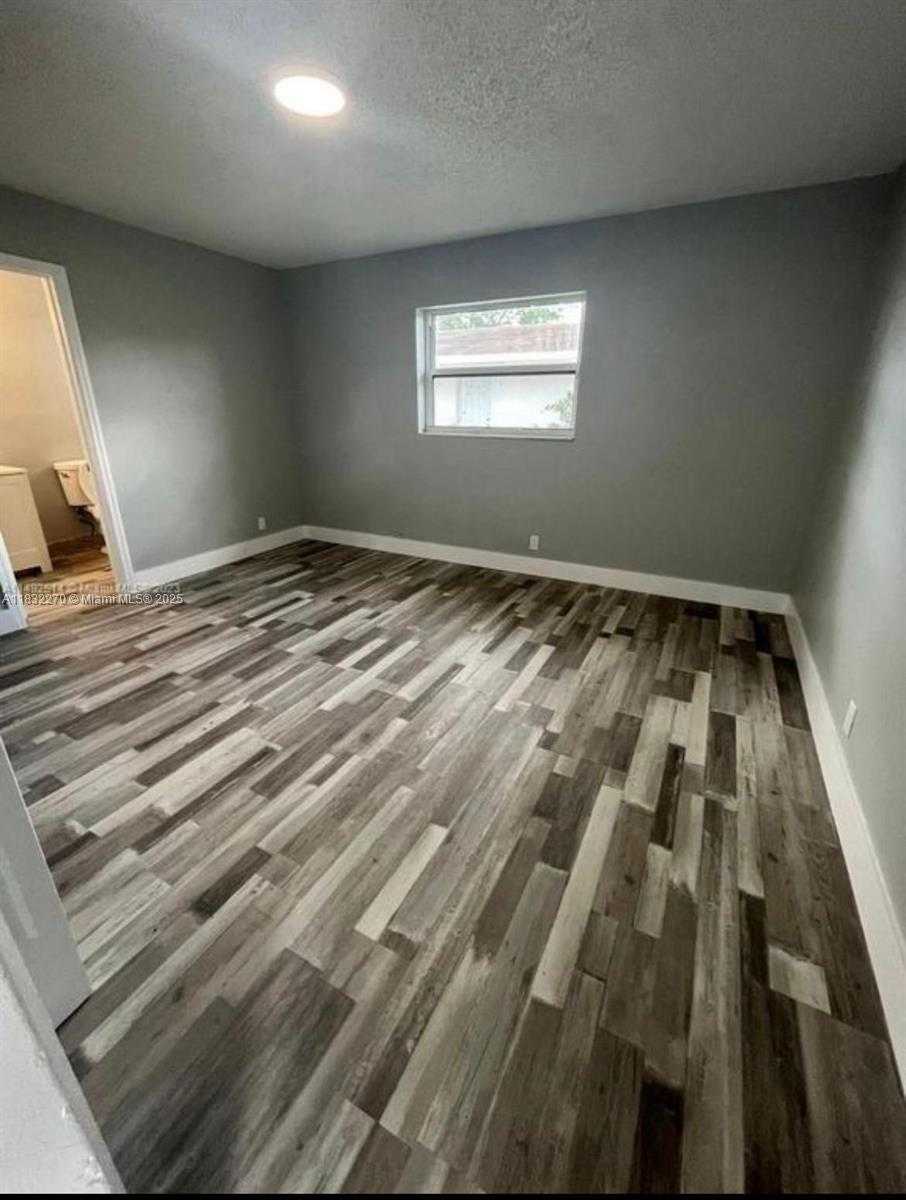 Small Image of 1532 SOUTH WEST 5TH PL, Fort Lauderdale Number 11