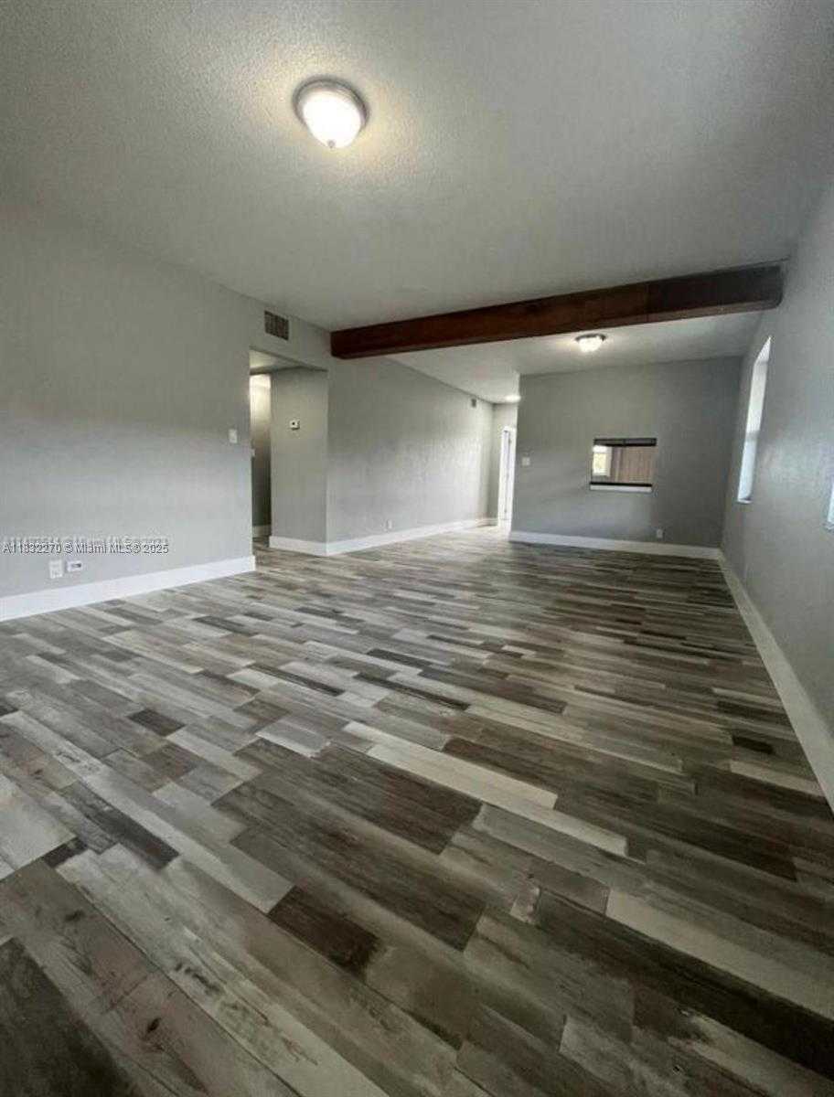 Small Image of 1532 SOUTH WEST 5TH PL, Fort Lauderdale Number 3