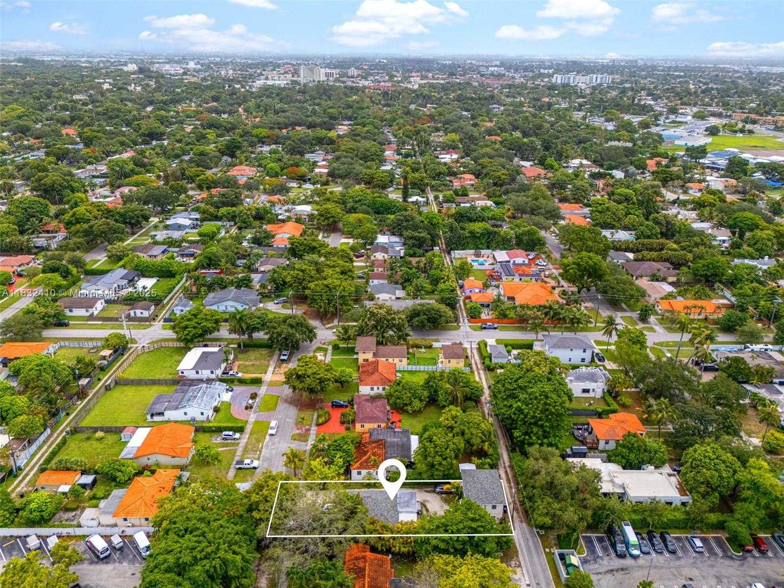 Small Image of 633 DE SOTO DR #2, Miami Springs Number 10