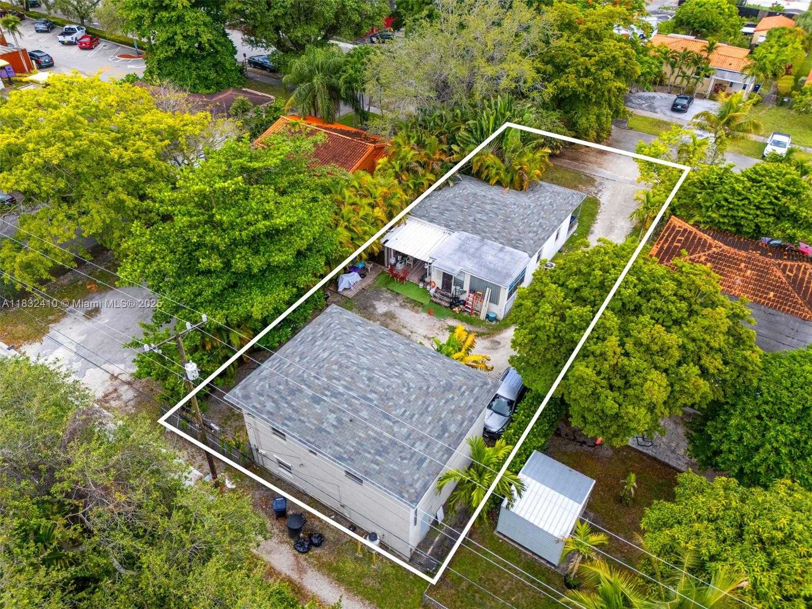 Small Image of 633 DE SOTO DR #2, Miami Springs Number 4