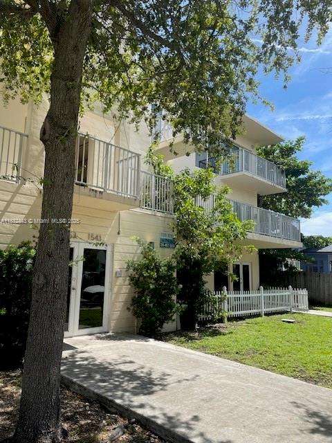 Small Image of 1619 SOUTH WEST 2ND ST, Miami Number 35