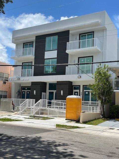 Small Image of 1619 SOUTH WEST 2ND ST, Miami Number 36
