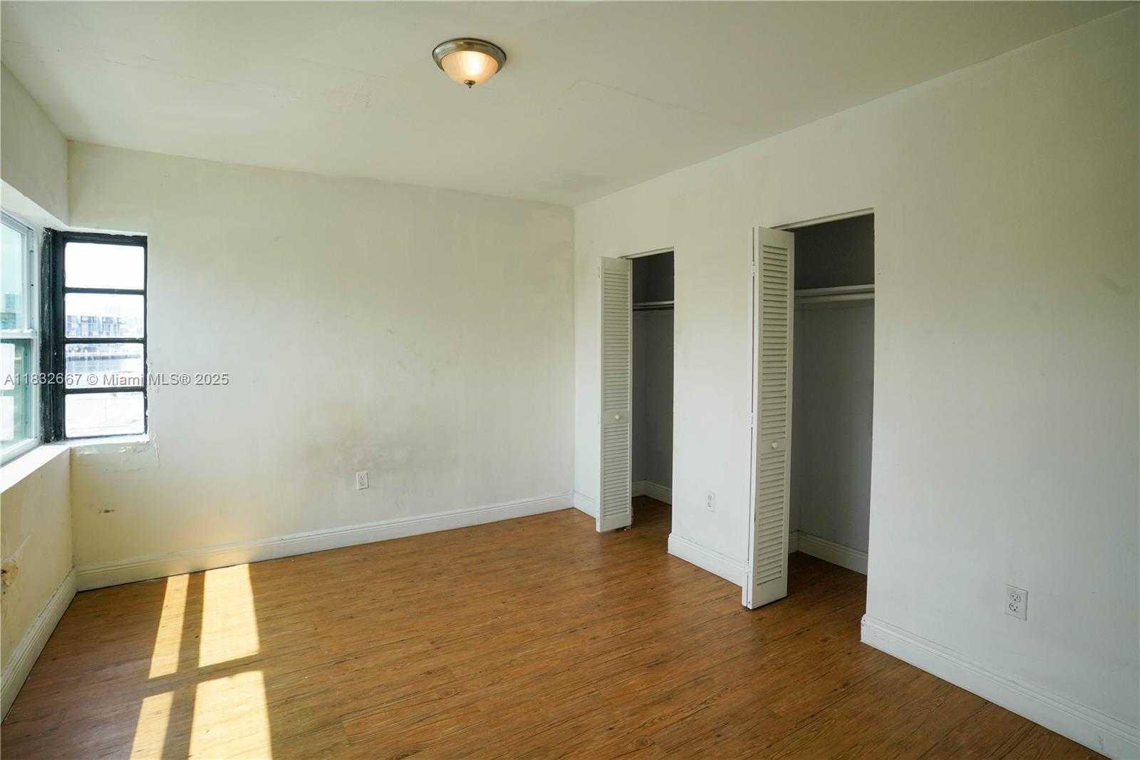 Small Image of 8321 CRESPI BLVD, Miami Beach Number 23