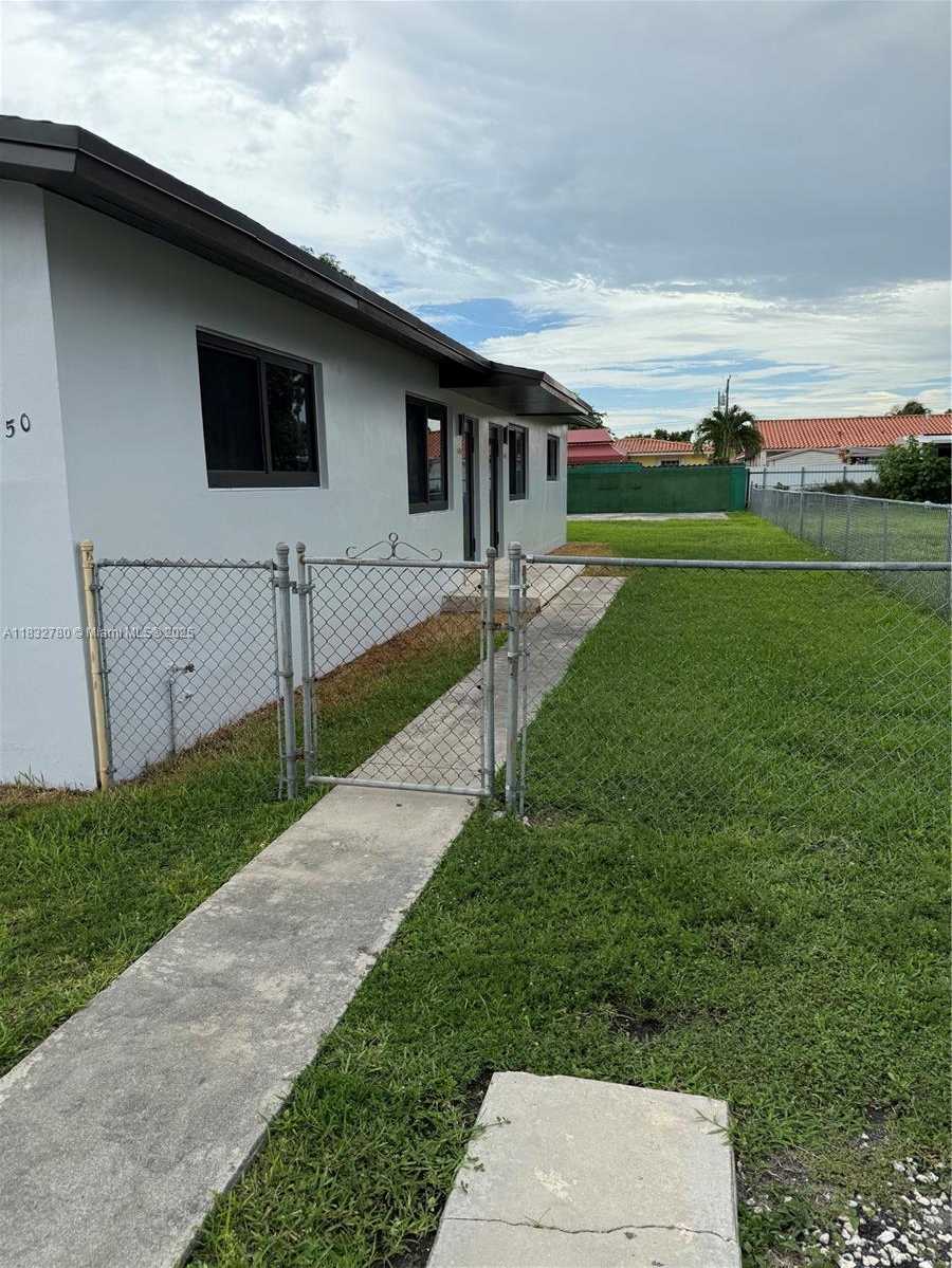 Small Image of 6750 SOUTH WEST 21ST ST, Miami Number 2