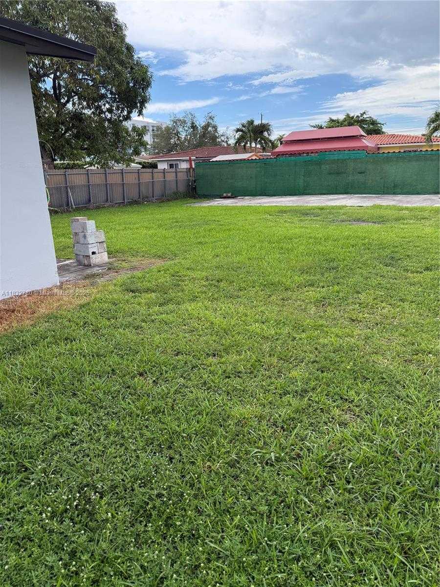 Small Image of 6750 SOUTH WEST 21ST ST, Miami Number 3