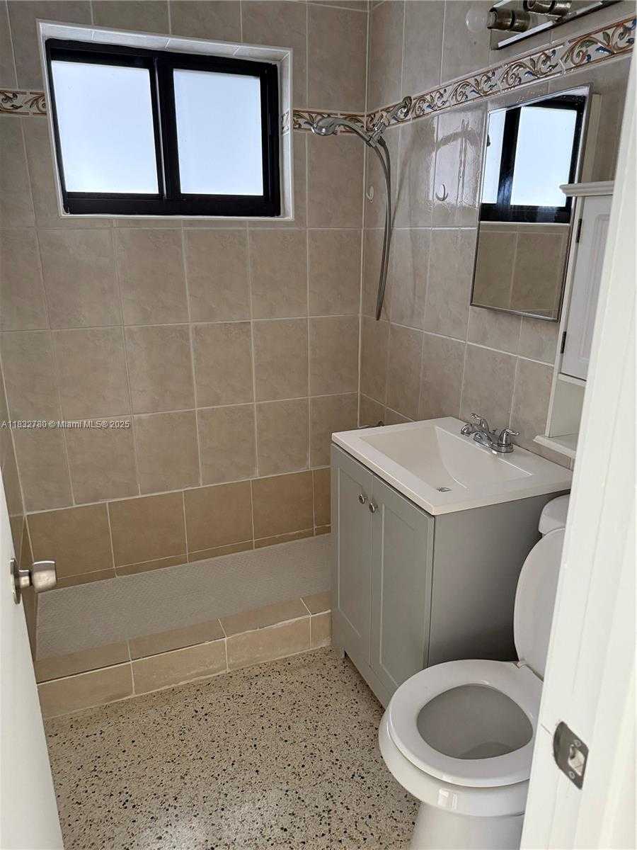 Small Image of 6750 SOUTH WEST 21ST ST, Miami Number 5