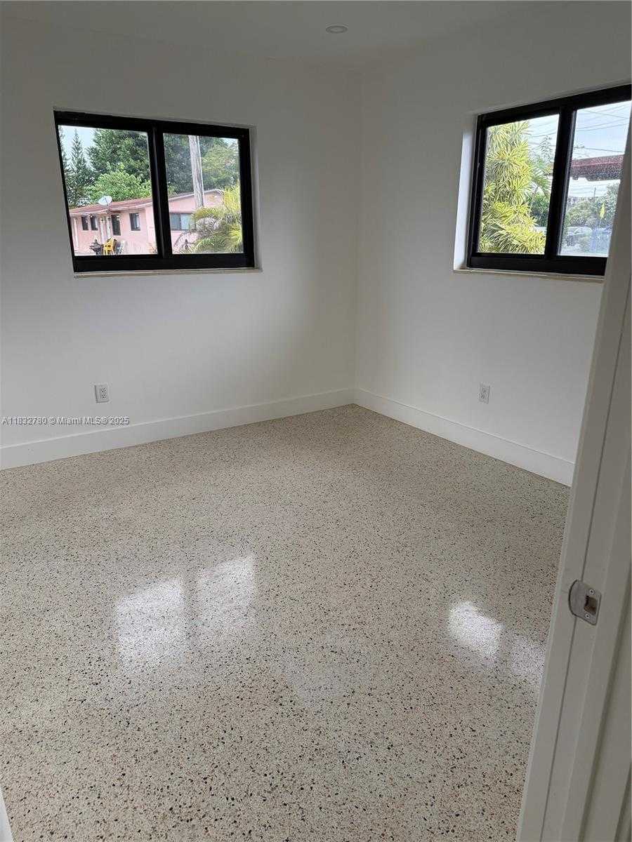 Small Image of 6750 SOUTH WEST 21ST ST, Miami Number 6