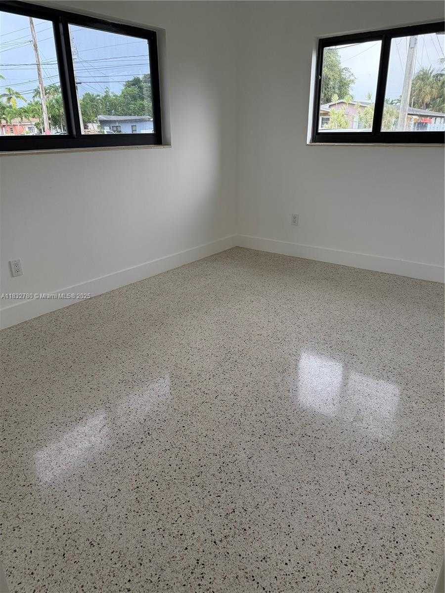 Small Image of 6750 SOUTH WEST 21ST ST, Miami Number 7