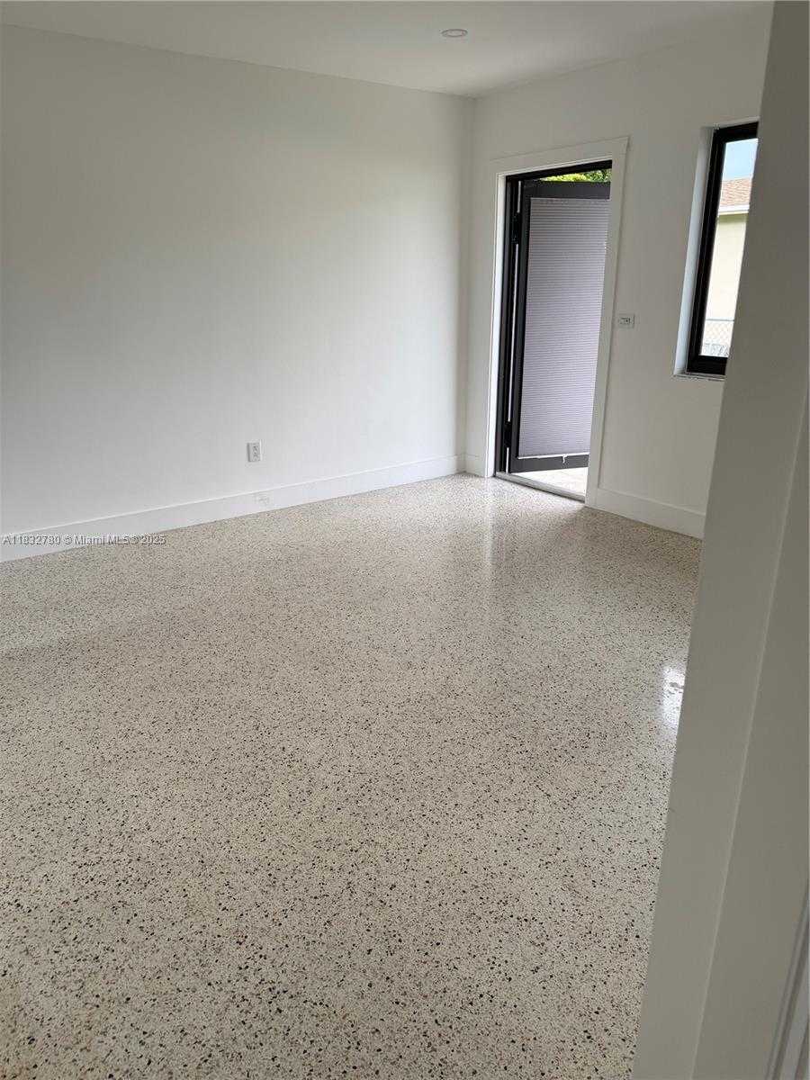Small Image of 6750 SOUTH WEST 21ST ST, Miami Number 8
