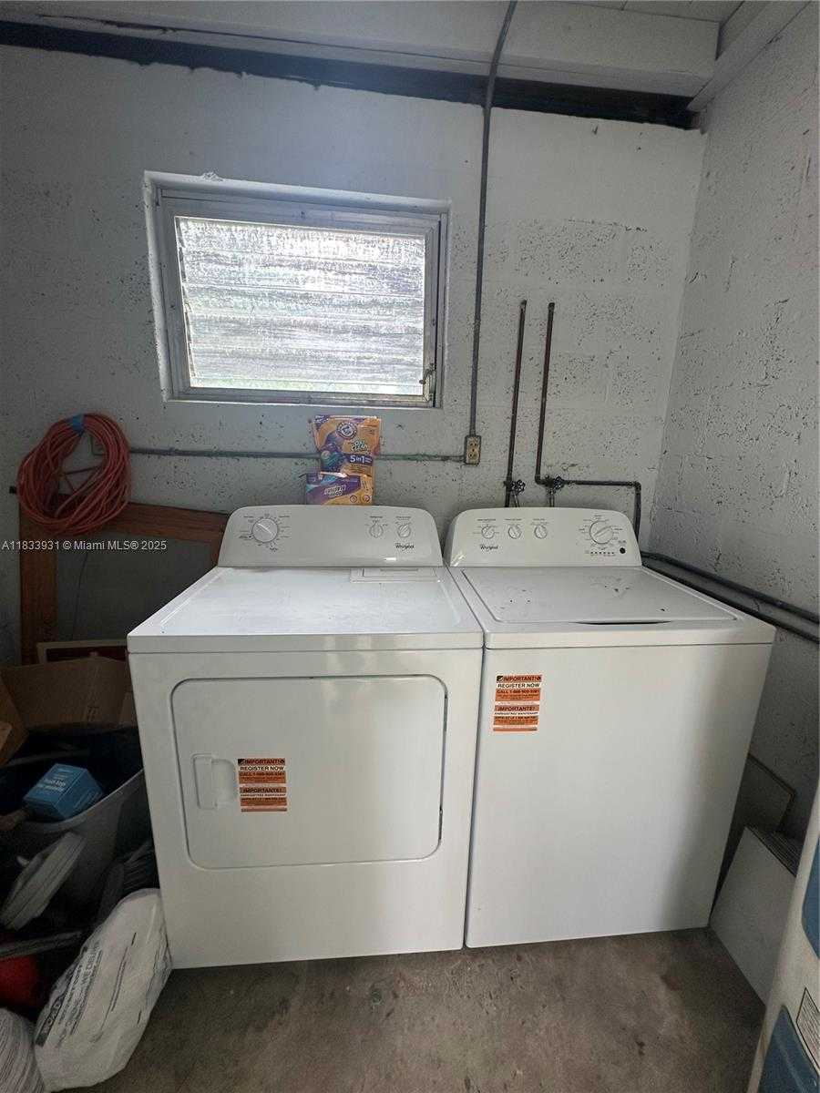 Small Image of 809 NORTH EAST 2ND ST UNIT 1-2 #2, Hallandale Beach Number 10