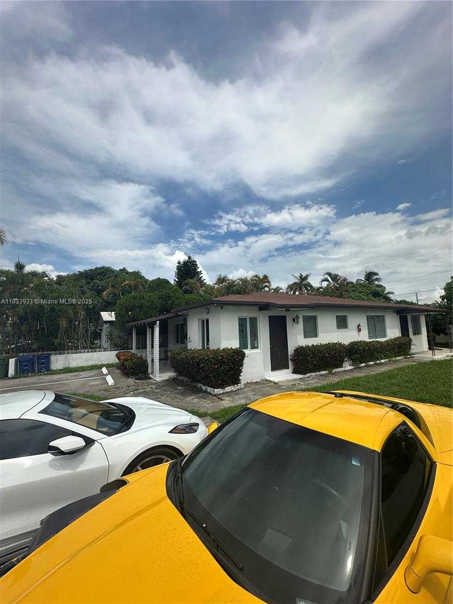 Small Image of 809 NORTH EAST 2ND ST UNIT 1-2 #2, Hallandale Beach Number 30