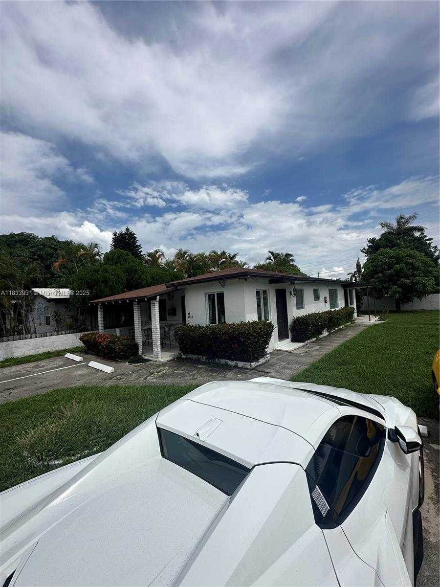 Small Image of 809 NORTH EAST 2ND ST UNIT 1-2 #2, Hallandale Beach Number 31