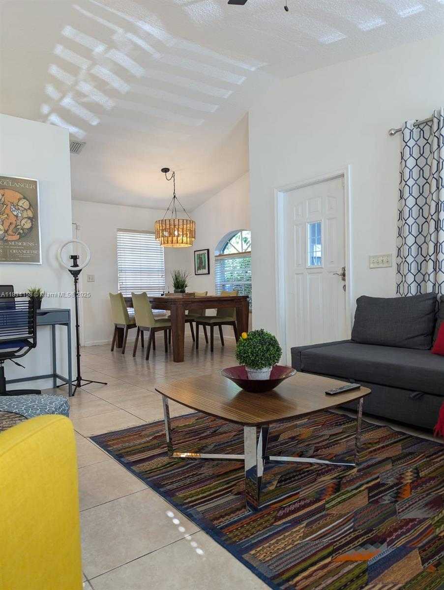 Small Image of West Palm Beach Number 22