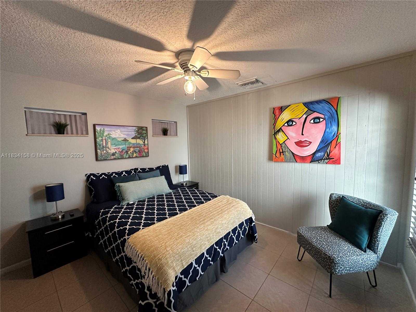 Small Image of West Palm Beach Number 27