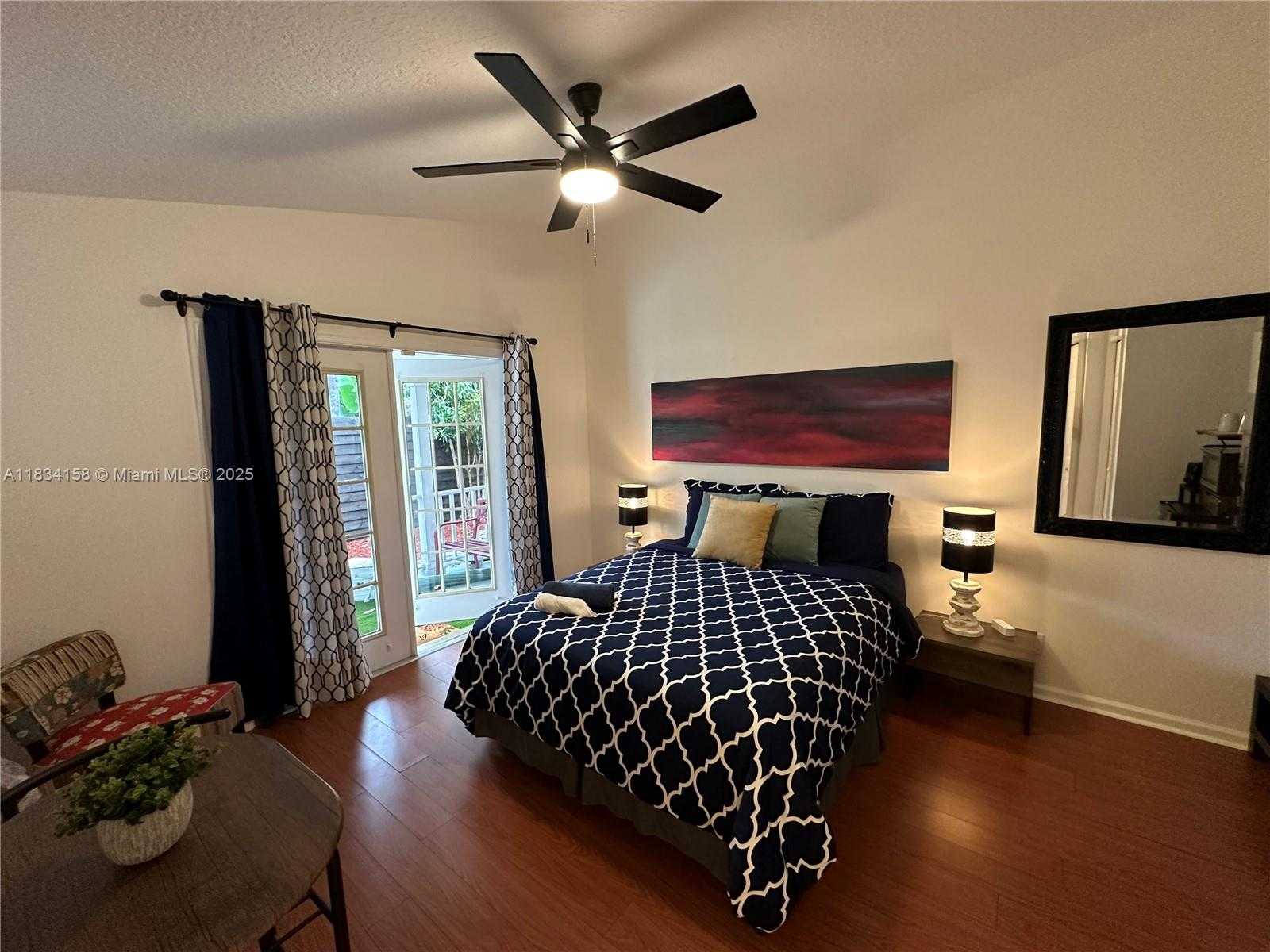 Small Image of West Palm Beach Number 6