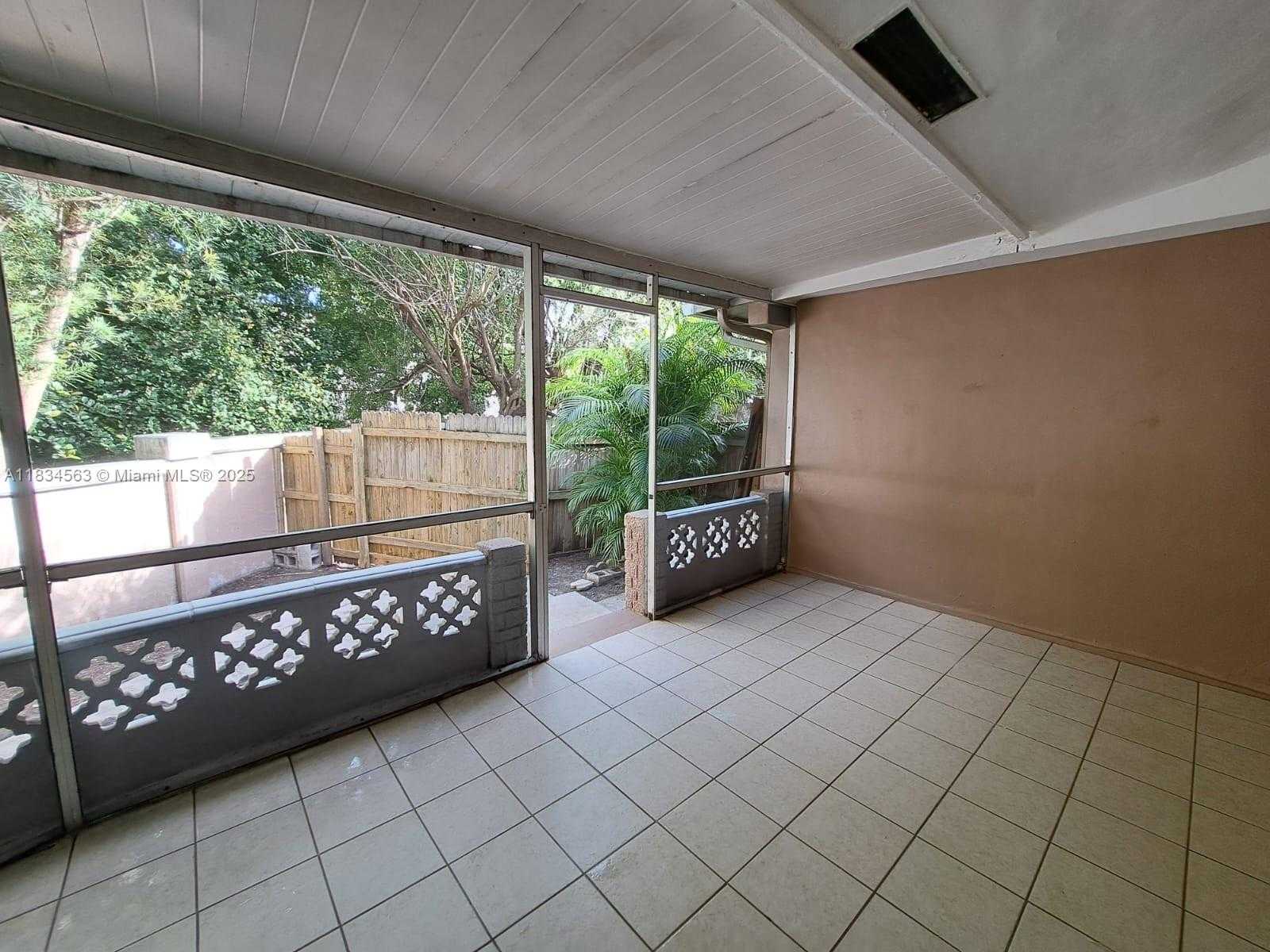 Small Image of 2036 NORTH EAST 21ST AVE, Fort Lauderdale Number 15