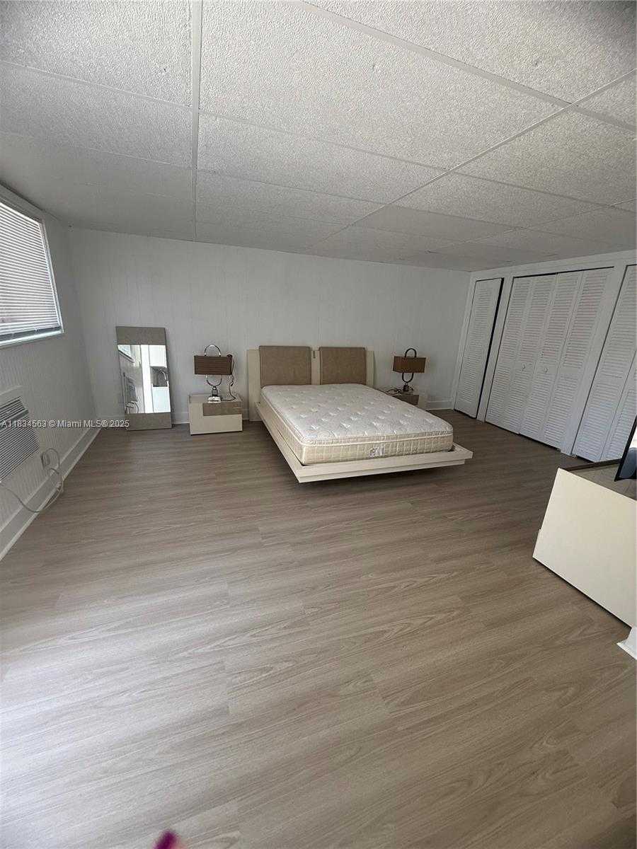 Small Image of 2036 NORTH EAST 21ST AVE, Fort Lauderdale Number 24