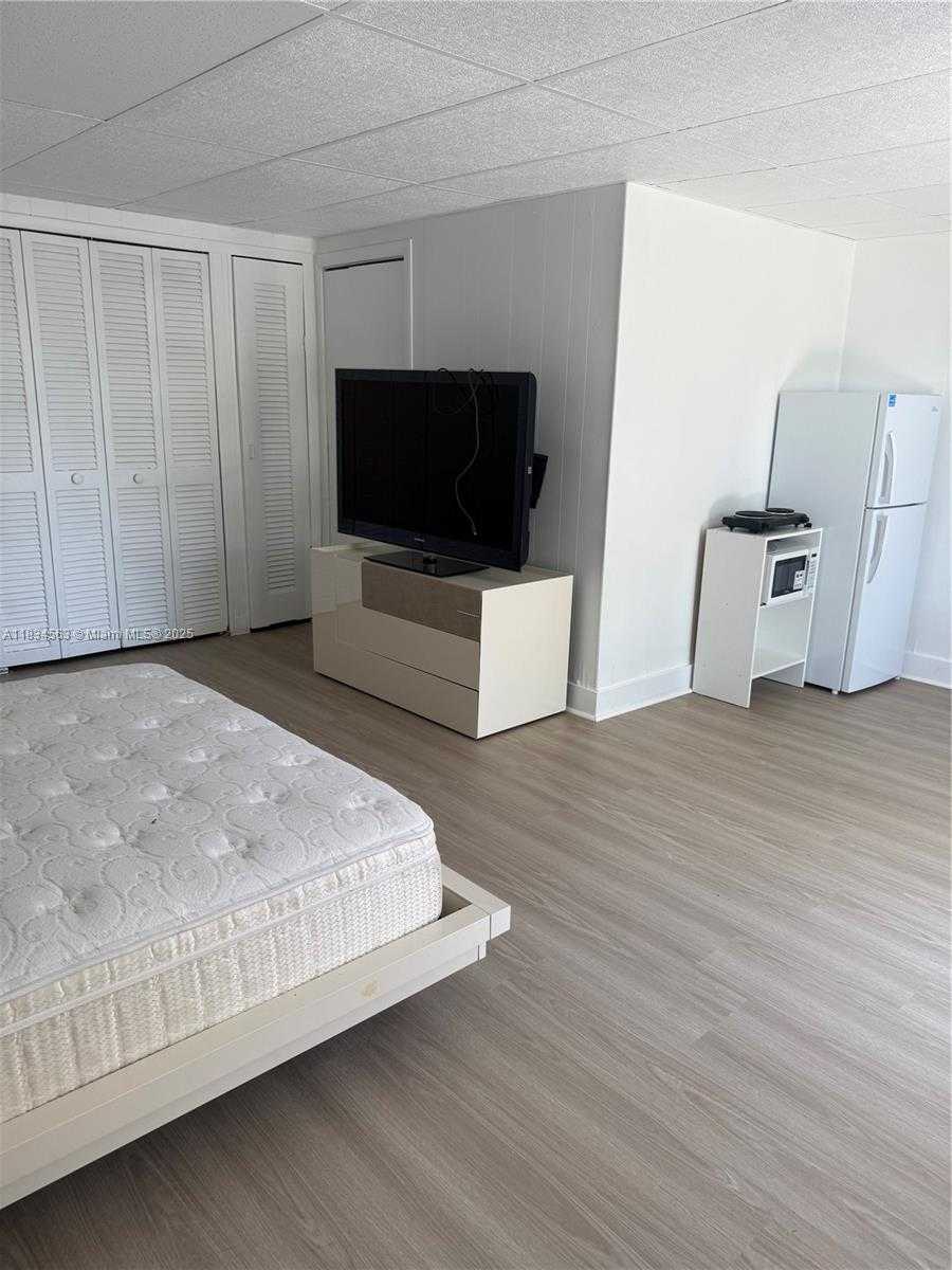 Small Image of 2036 NORTH EAST 21ST AVE, Fort Lauderdale Number 25
