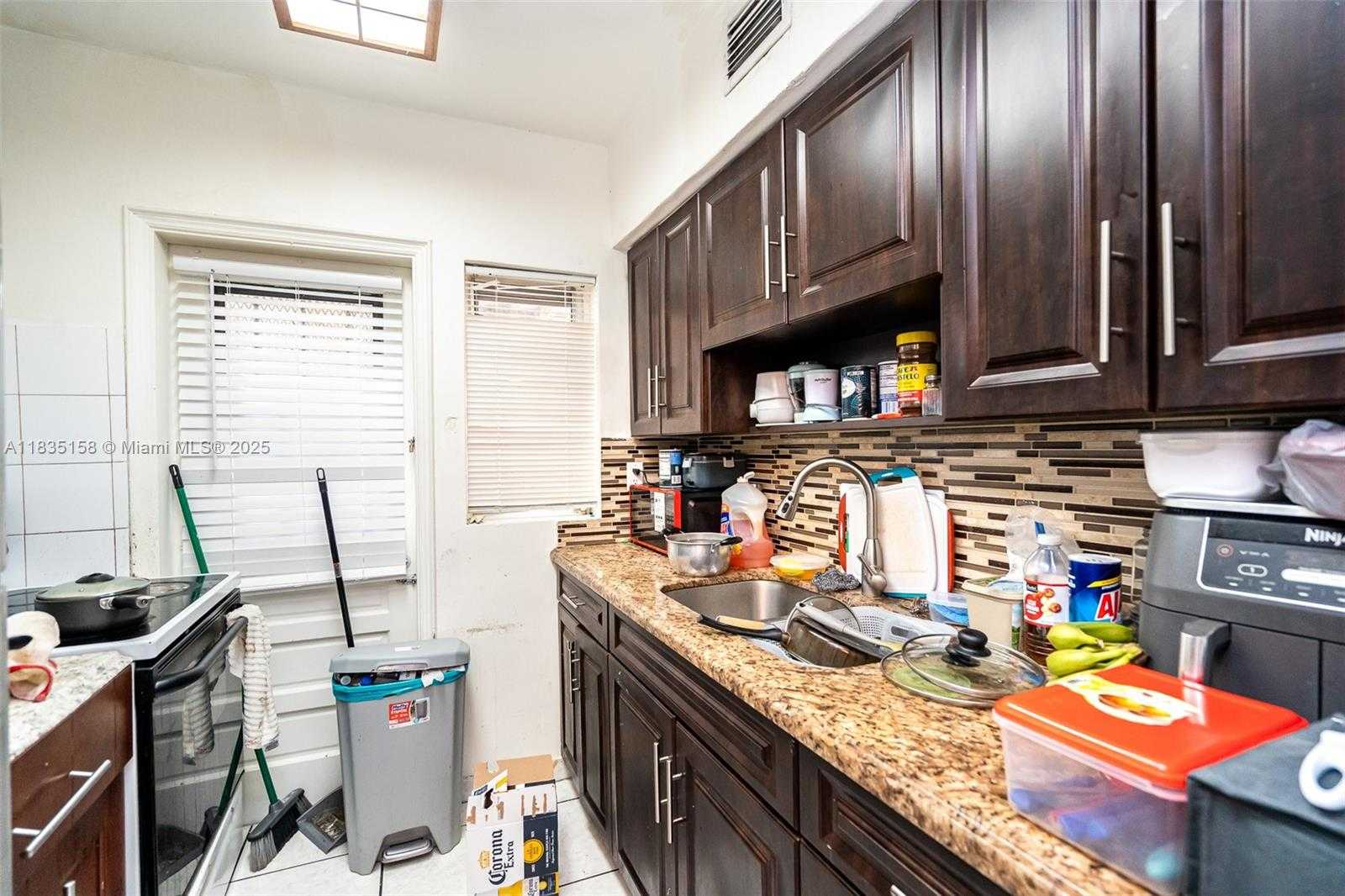 Small Image of 2331 NORTH WEST 14TH ST #3, Miami Number 8