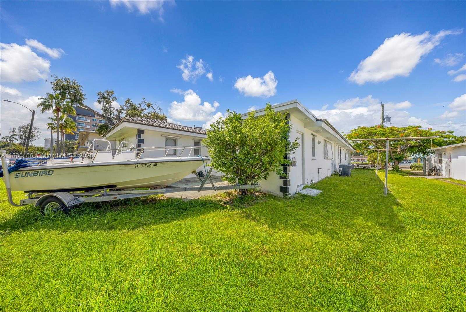 Small Image of 213 SOUTH EAST PARK ST #6, Dania Beach Number 3