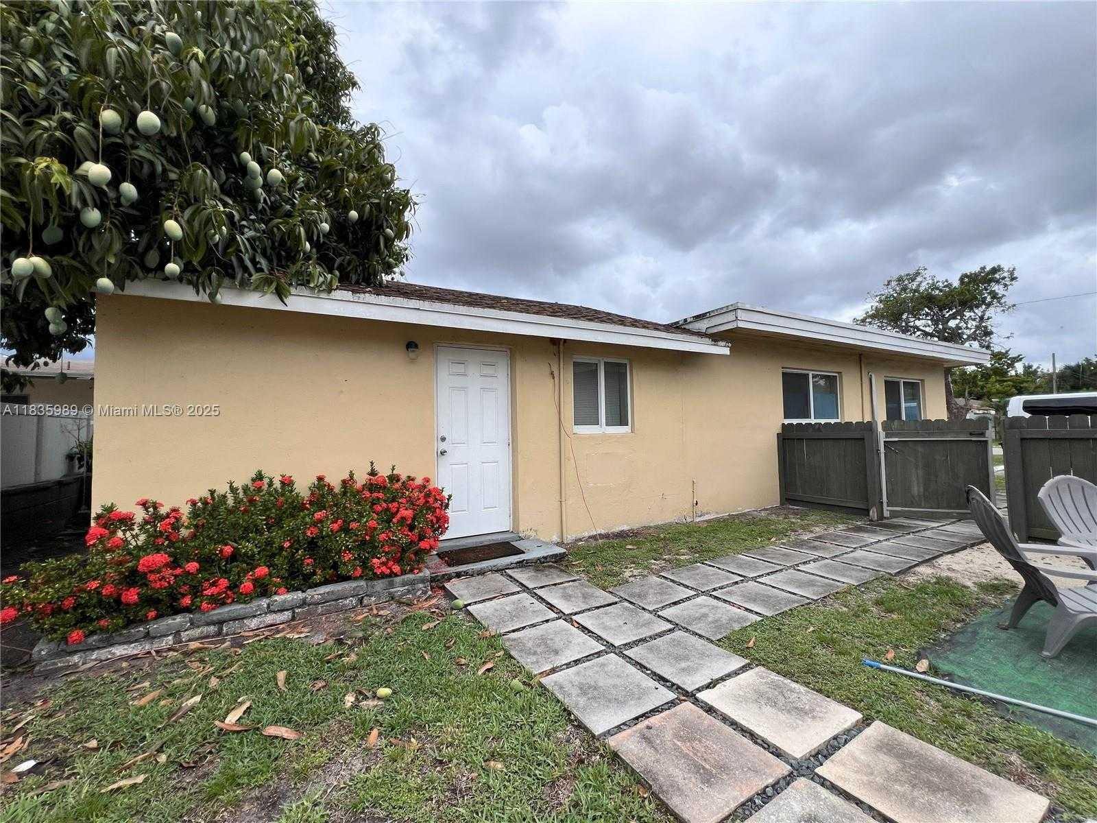 Small Image of 341 SOUTH 24TH AVE, Hollywood Number 17