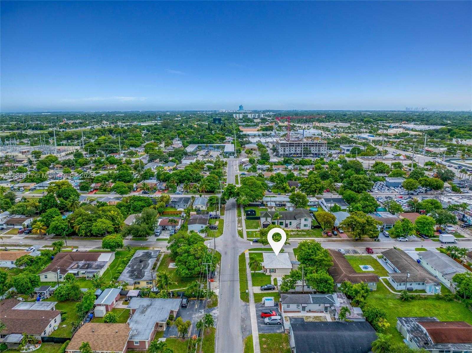 Small Image of 6044 FUNSTON ST, Hollywood Number 10