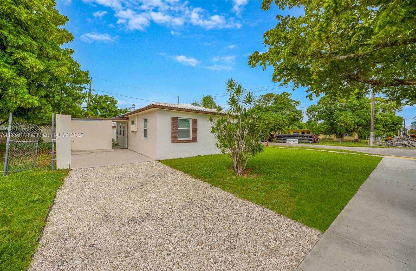 Small Image of 6044 FUNSTON ST, Hollywood Number 7