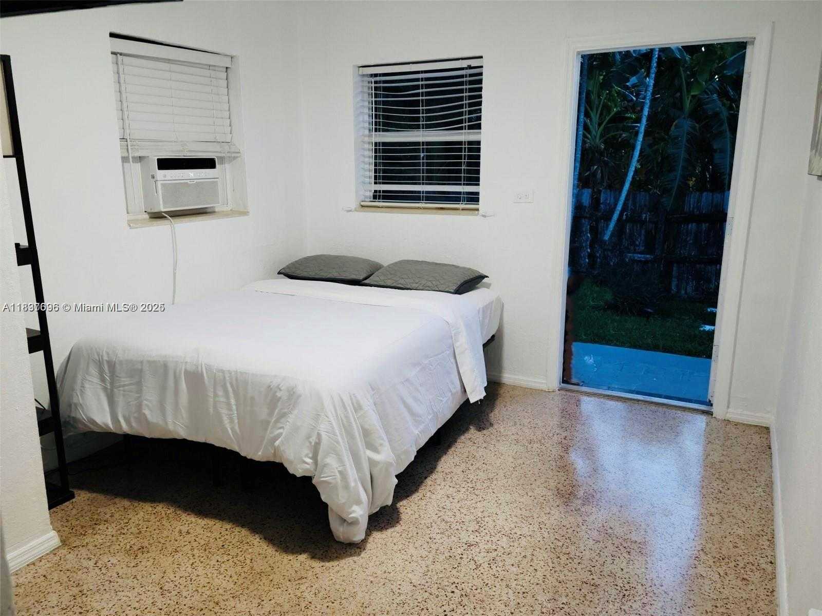 Small Image of 1236 NORTH EAST 109TH ST #3, Miami Number 25