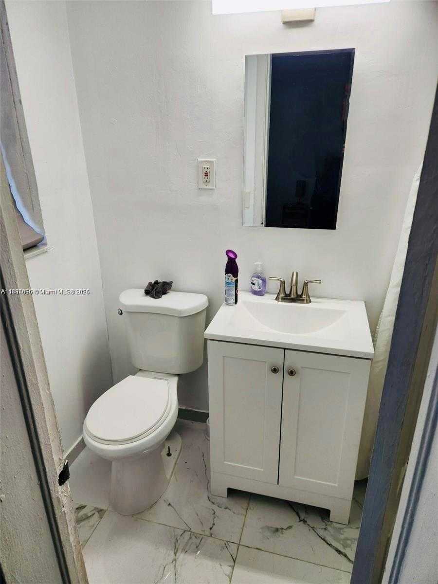 Small Image of 1236 NORTH EAST 109TH ST #3, Miami Number 34