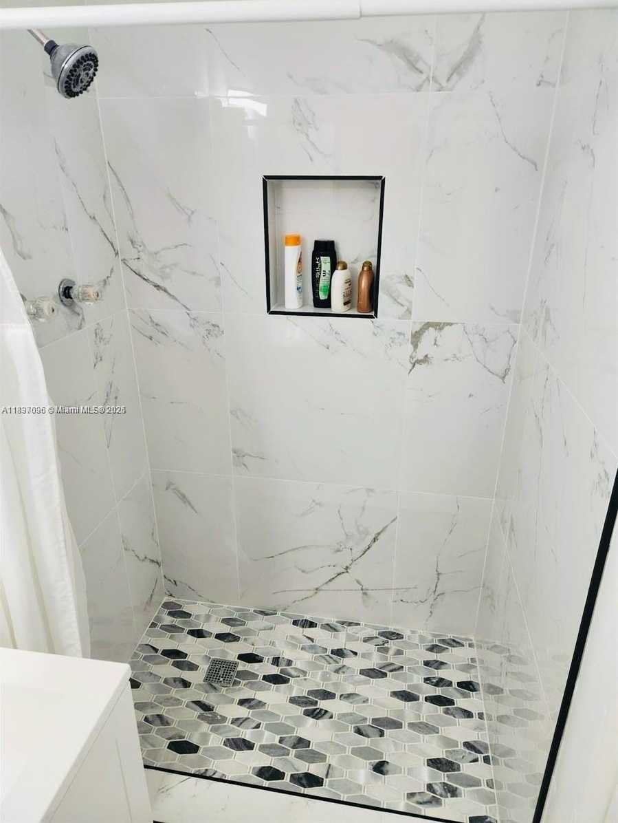 Small Image of 1236 NORTH EAST 109TH ST #3, Miami Number 35