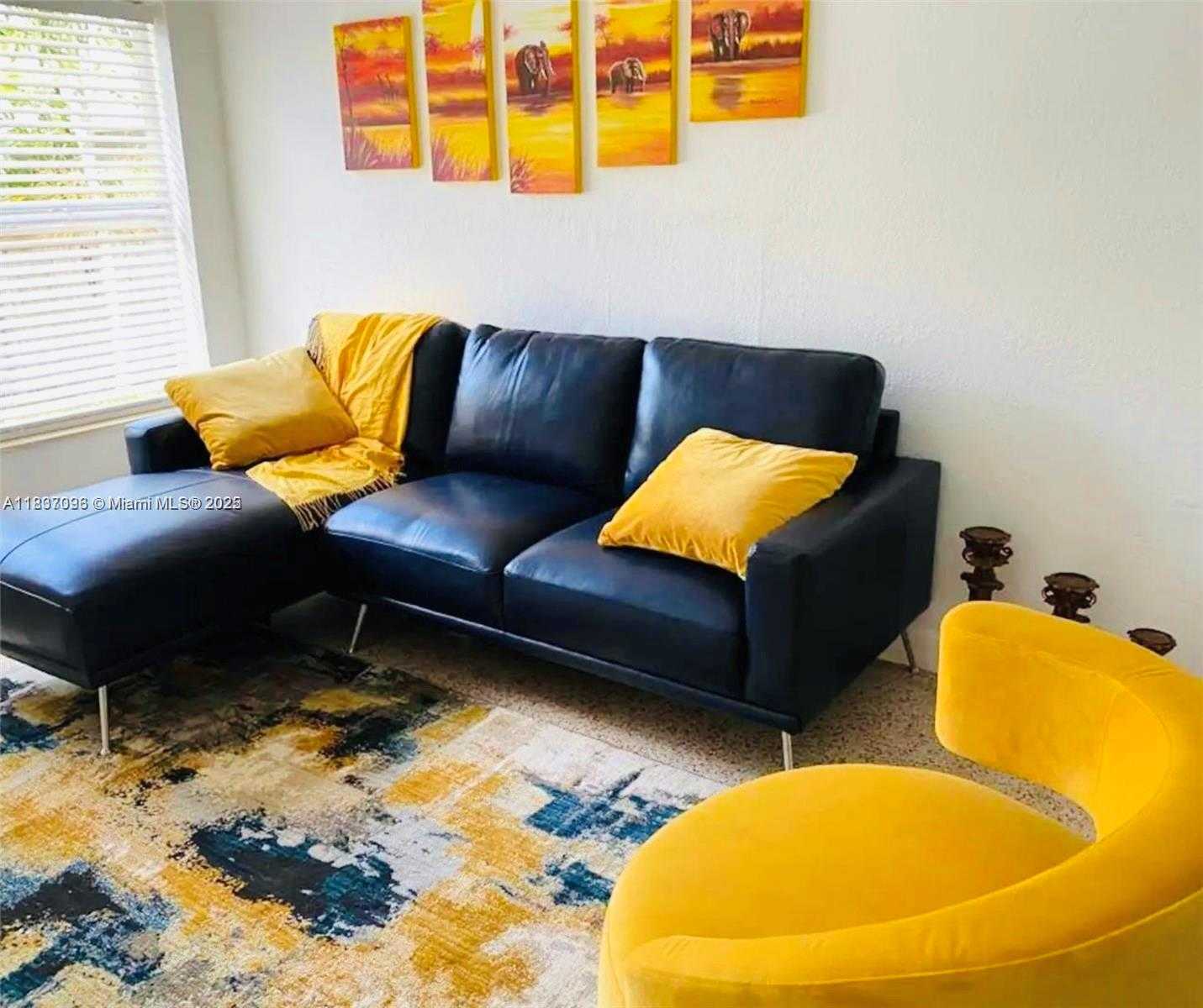 Small Image of 1236 NORTH EAST 109TH ST #3, Miami Number 4