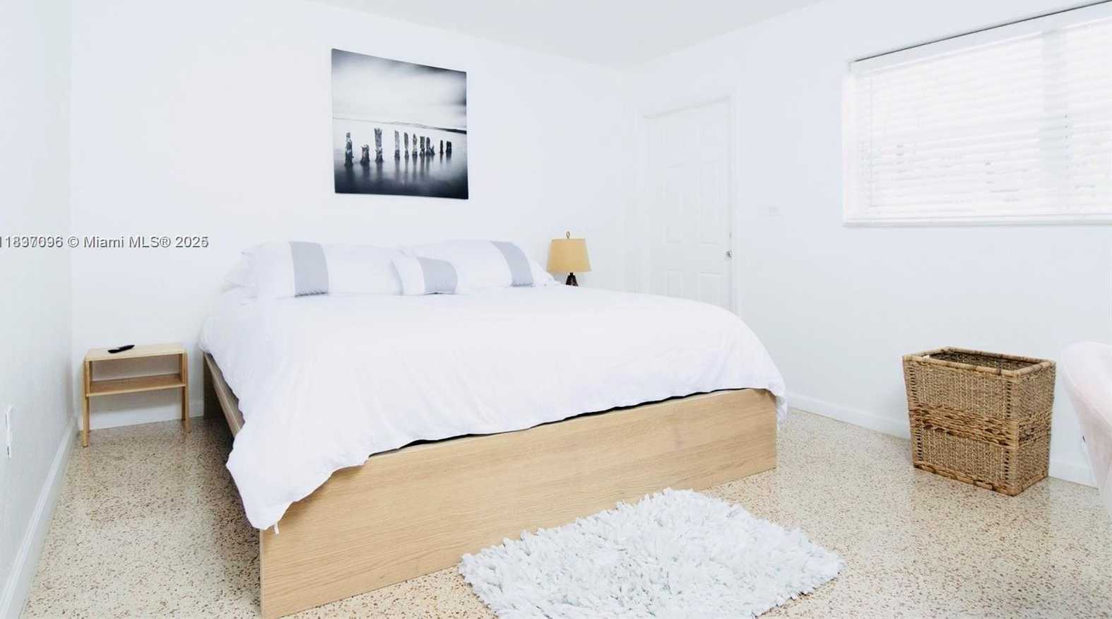 Small Image of 1236 NORTH EAST 109TH ST #3, Miami Number 40