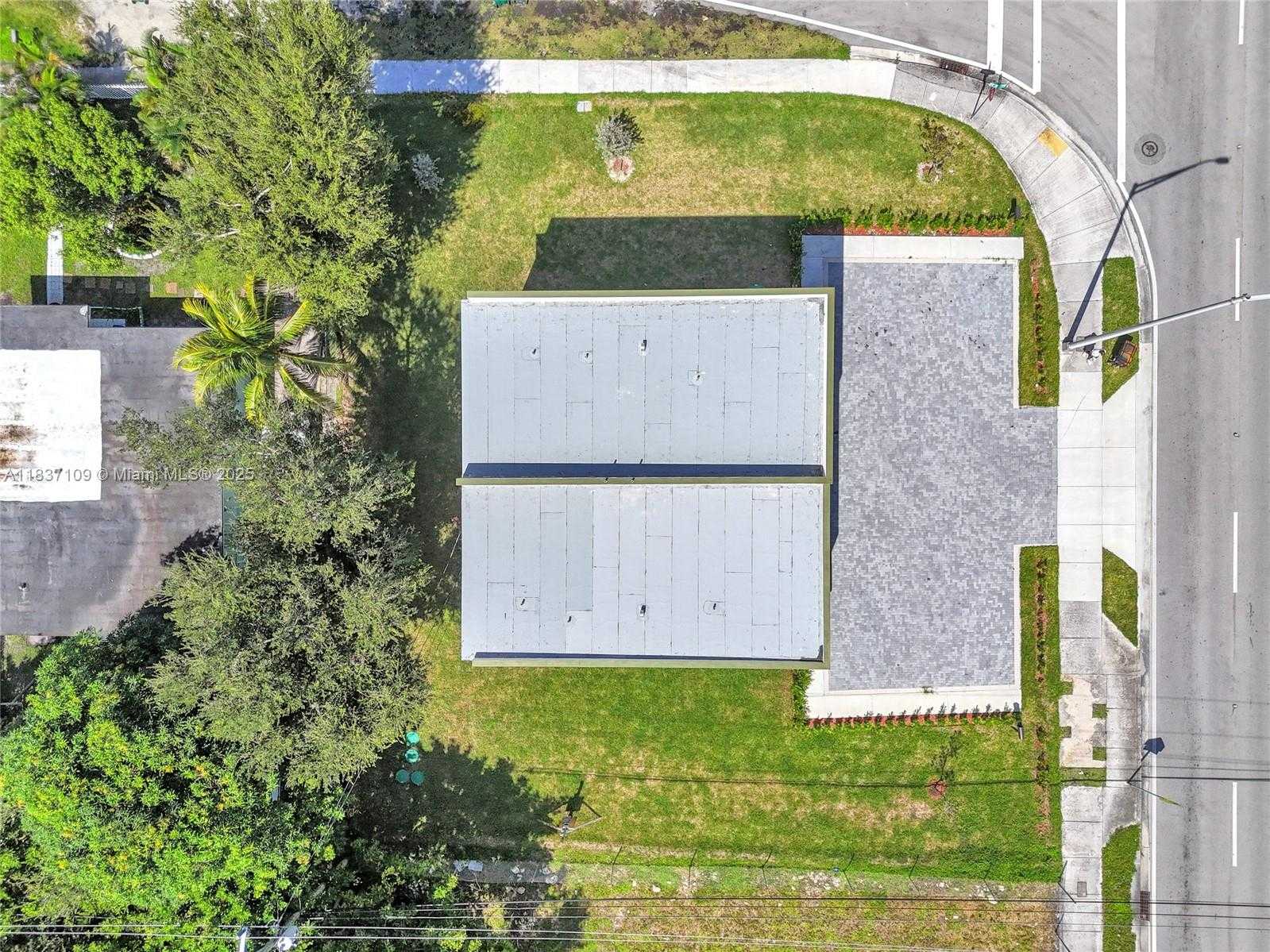 Small Image of 11128 17TH AVE 1-2 #2, Miami Number 10