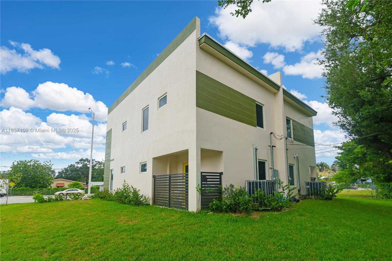 Small Image of 11128 17TH AVE 1-2 #2, Miami Number 30