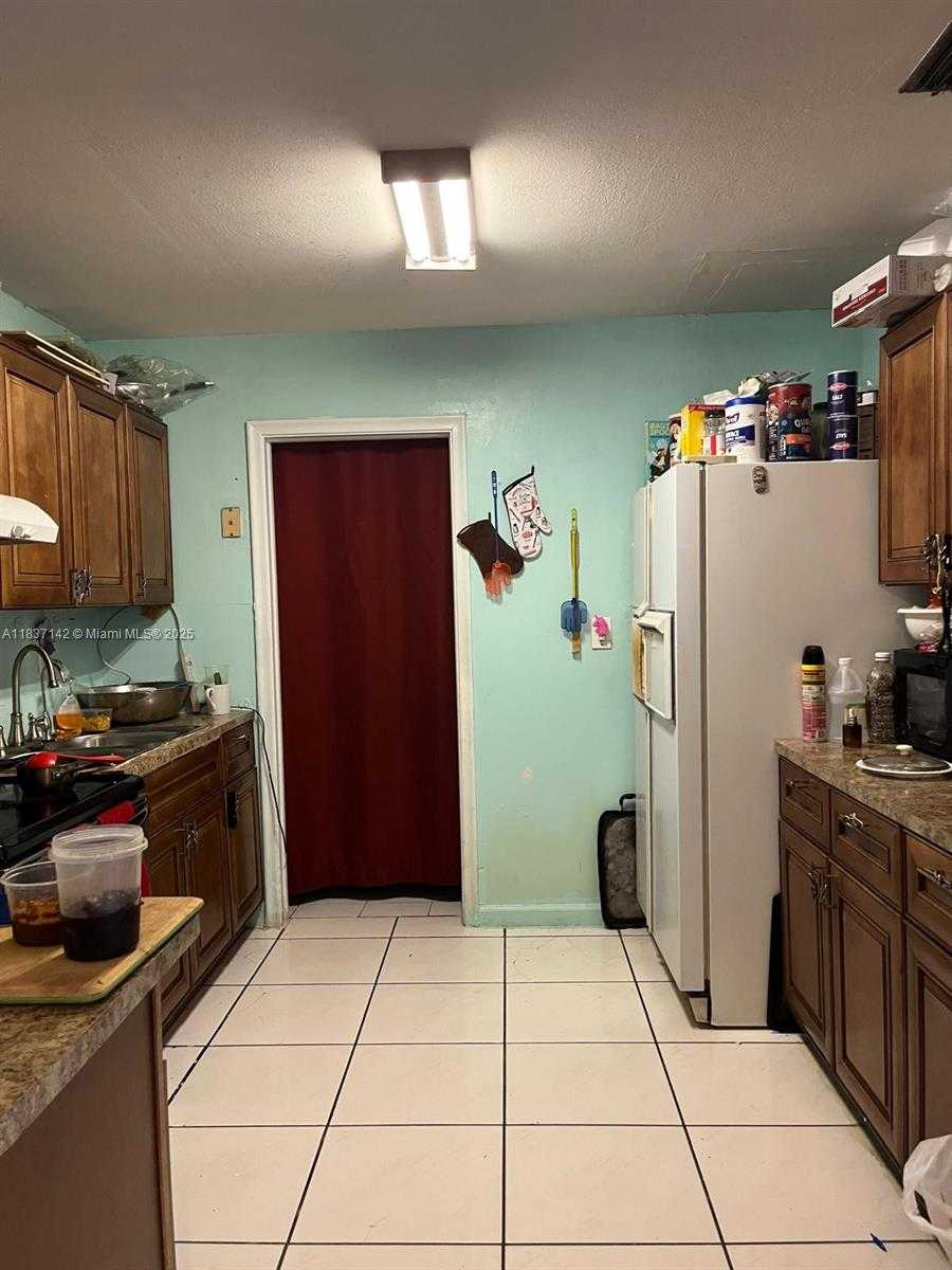 Small Image of 14923 SOUTH WEST 302ND TER, Homestead Number 6