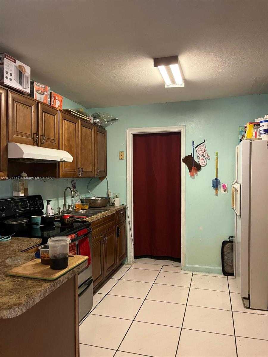 Small Image of 14923 SOUTH WEST 302ND TER, Homestead Number 7