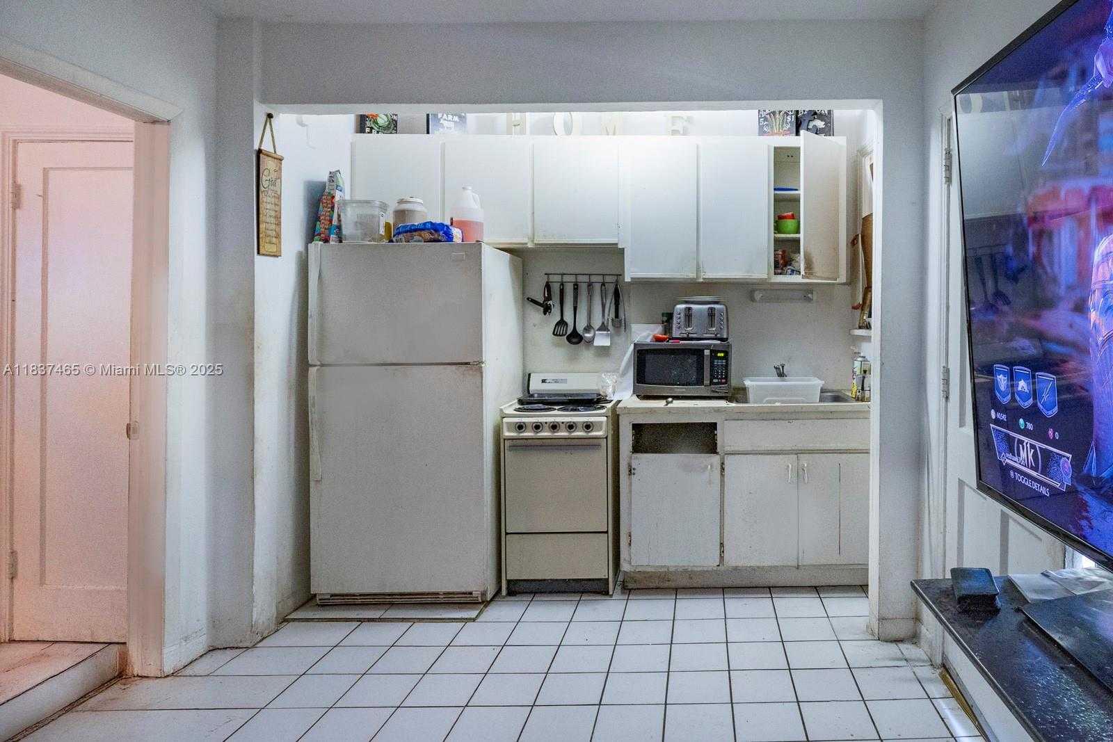 Small Image of 2515 SOUTH WEST 7TH ST #8, Miami Number 5