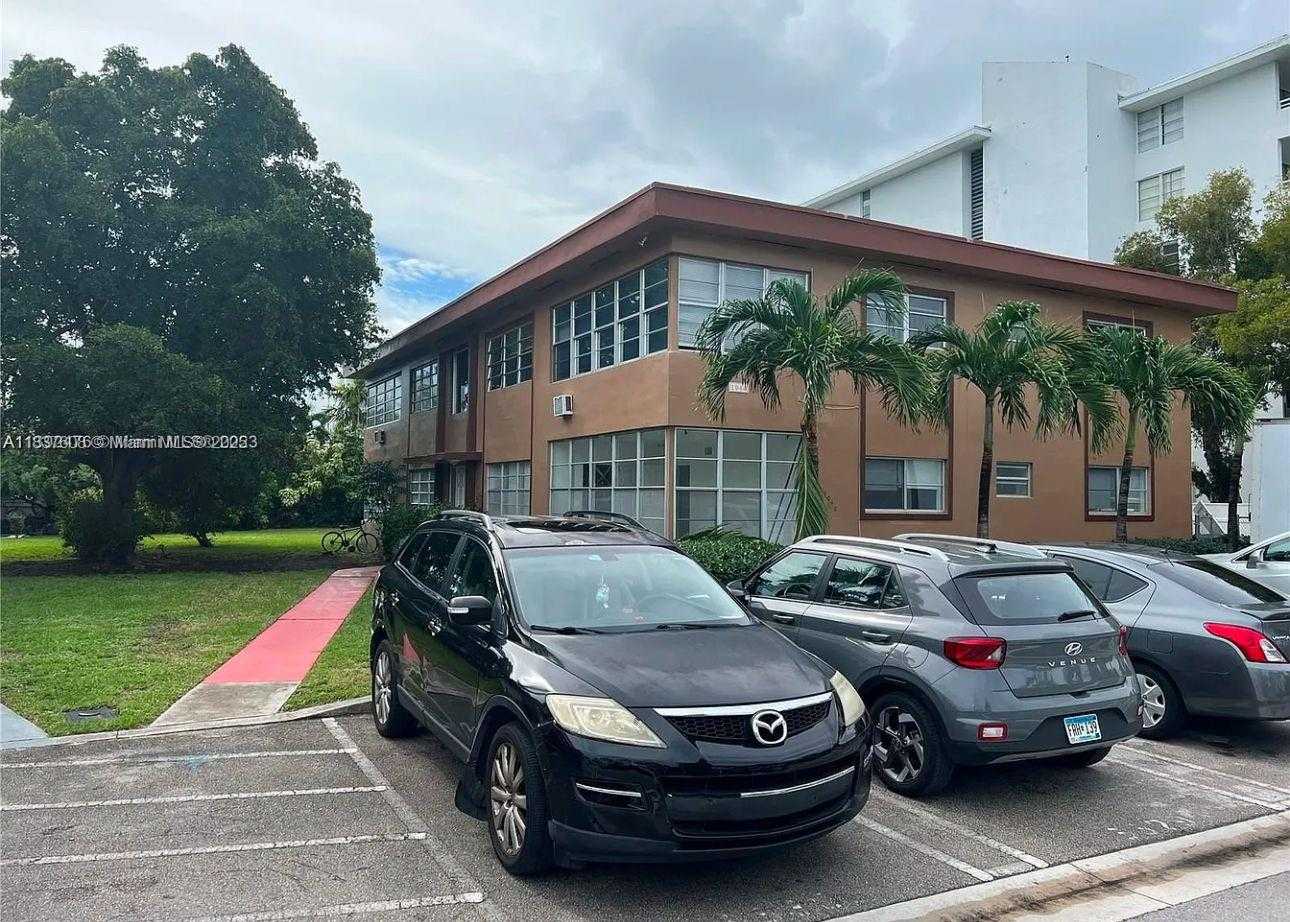 Small Image of 1040 94 STREET #4, Bay Harbor Islands Number 4