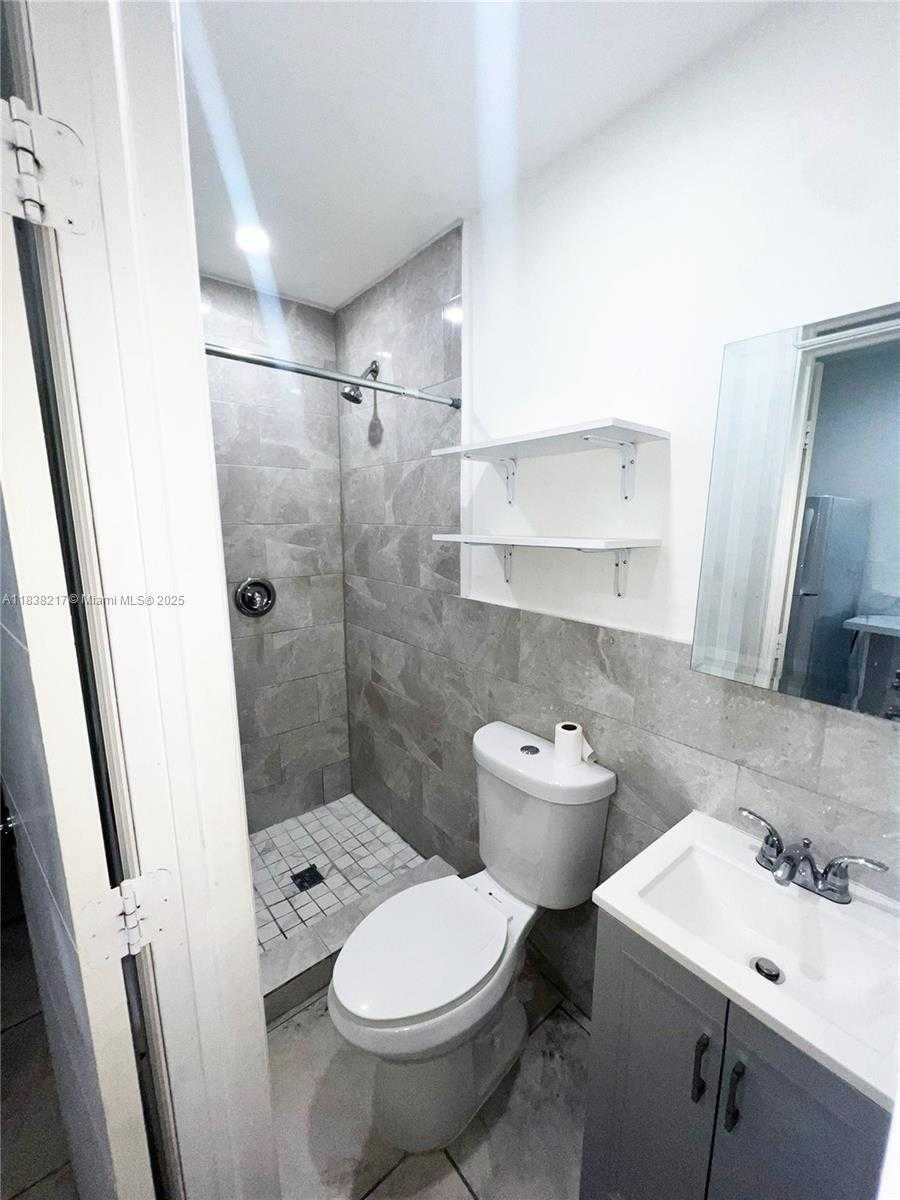 Small Image of 2035 NORTH WEST 34TH ST #4, Miami Number 21