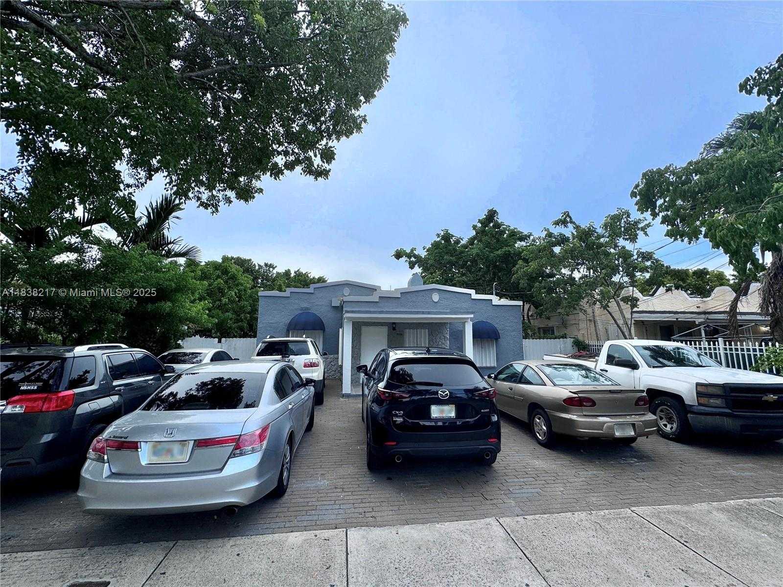 Small Image of 2035 NORTH WEST 34TH ST #4, Miami Number 24