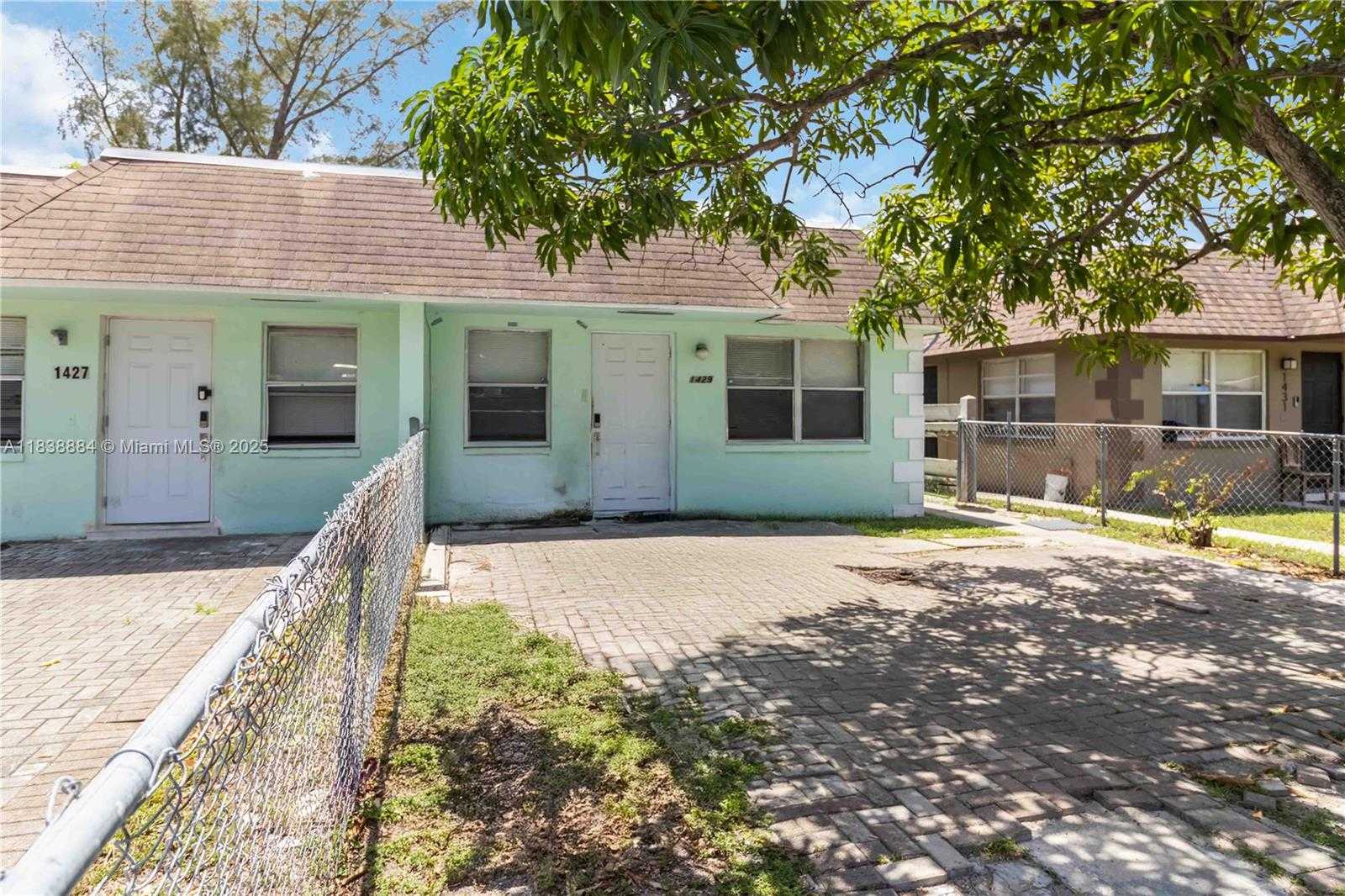 Small Image of 1427 NORTH WEST 8TH AVE, Fort Lauderdale Number 2