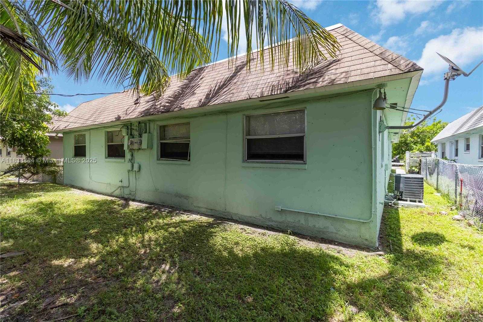 Small Image of 1427 NORTH WEST 8TH AVE, Fort Lauderdale Number 31