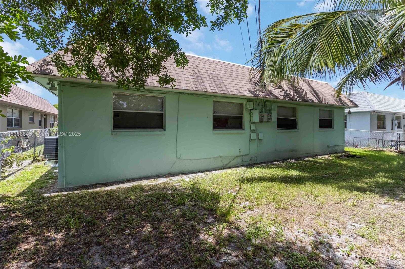 Small Image of 1427 NORTH WEST 8TH AVE, Fort Lauderdale Number 33